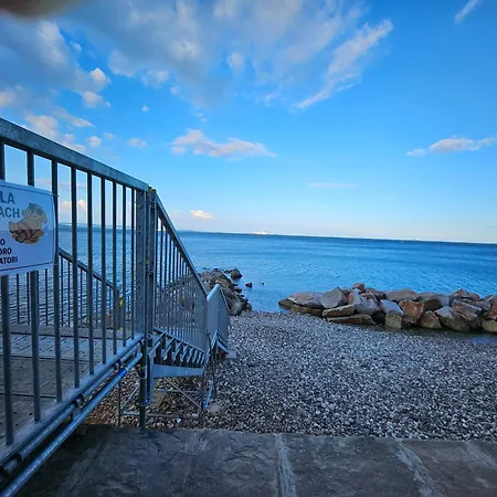 Small Miramare Sogno Sul Mare Appartement *
